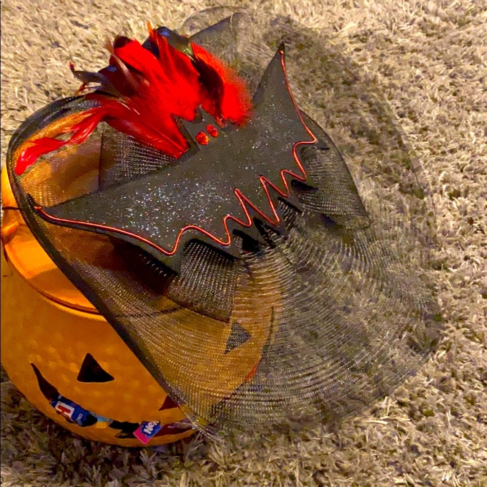 Department 56 Pillbox Bat Hat